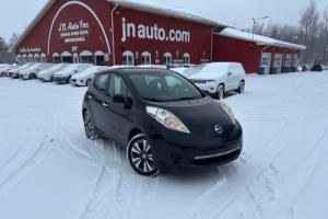 Nissan Leaf 2015 SV GPS 6.6 kw, Recharge 110v/220v et chademo 400v. Vendu pour les pièces. $ 2944