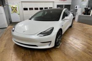 Tesla Model 3 SR+ 2019  RWD AP, Premium partiel !  0-100 km/h 5.6 sec. $ 49439